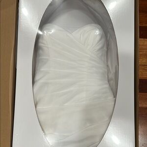 Elegant White Strapless Dress